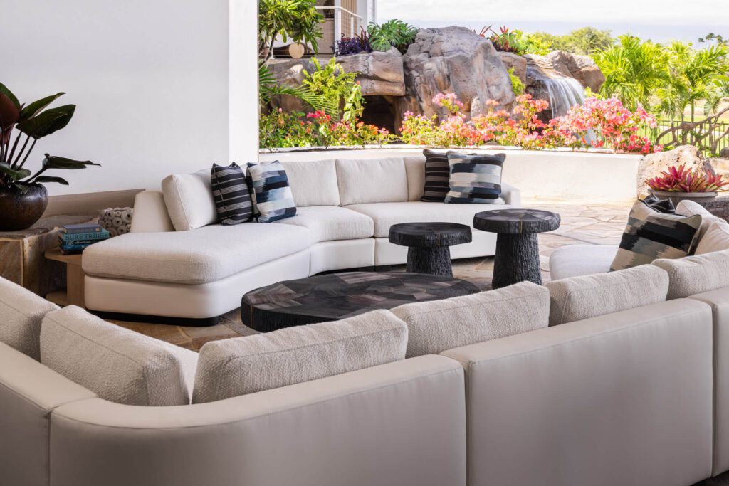 Hawaii resort living room